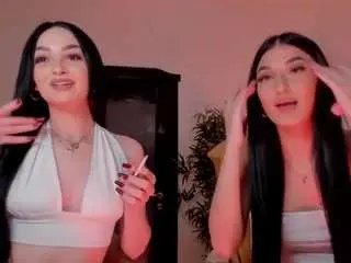 Peanughty  live sex cam