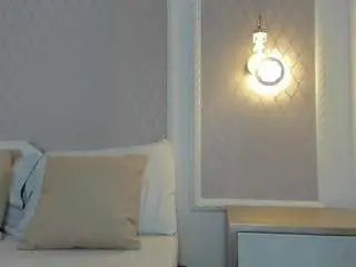 Samantha-17  live sex cam