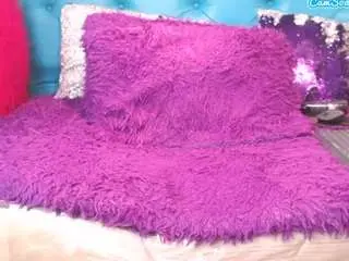 Sarawiills  live sex cam