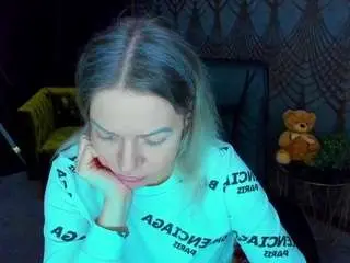 Annasnow99  live sex cam