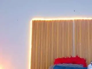 Cicciolina-big  live sex cam