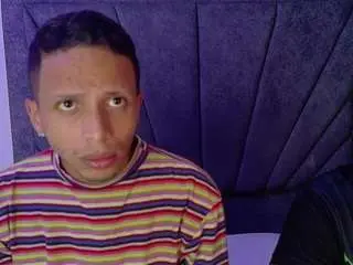 Delly-rose  live sex cam