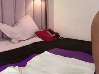 Hallybans  live sex cam