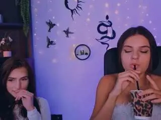 Lisa-dark  live sex cam