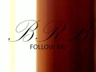 Saly-beneth  live sex cam