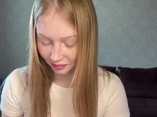 Genevahoen  live sex cam