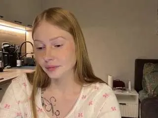 Genevahoen  live sex cam