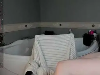 Helenhartt  live sex cam