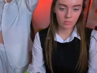 Isla-dior  live sex cam