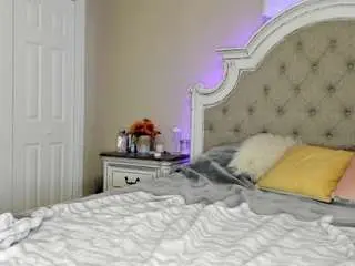 Kennasavage  live sex cam