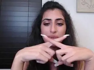Call-me-queen  live sex cam