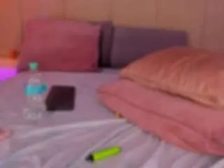 Kaylarossii  live sex cam