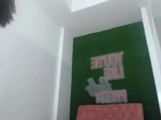 Velvetvixen-t  live sex cam