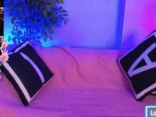 Vita-croown  live sex cam