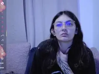 Lesliee22  live sex cam