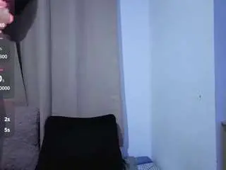 Lesliee22  live sex cam