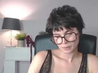 Passionsarah  live sex cam