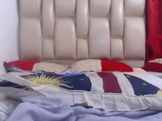 Ammyloovee  live sex cam