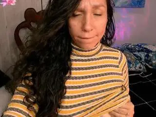 Naih-reyes  live sex cam
