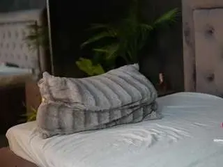Celineheaven  live sex cam