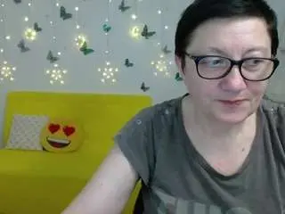 Emilyl0ve  live sex cam