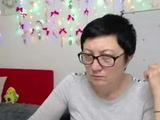 Emilyl0ve  live sex cam