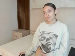 Heidyqueen  live sex cam