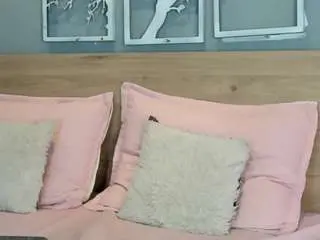 Dakotta-moon  live sex cam