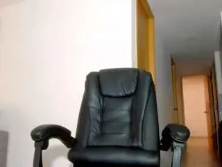 Lizzypink  live sex cam
