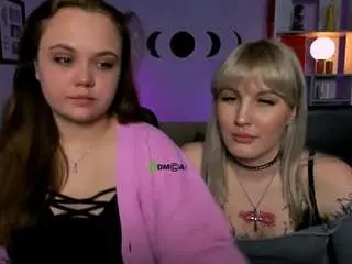 Luna-wisper  live sex cam