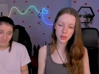 Luna-wisper  live sex cam