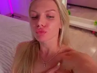 Nicolehampton  live sex cam