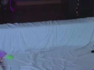 Nicolehampton  live sex cam