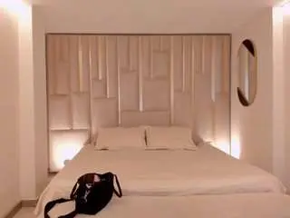 Ninamichellex  live sex cam