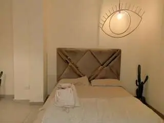 Ninamichellex  live sex cam
