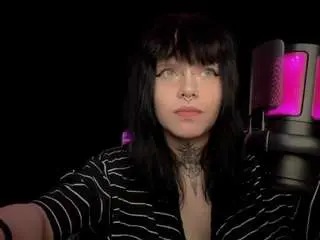 Tinyfrazzano  live sex cam