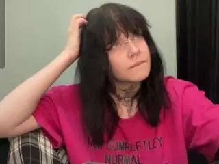 Tinyfrazzano  live sex cam