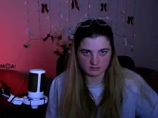 Clery-shine  live sex cam