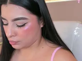 Emma-kitty  live sex cam