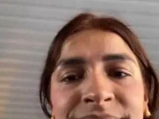 Lunabum  live sex cam