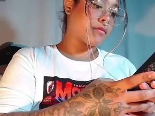 Ninatejeiro  live sex cam