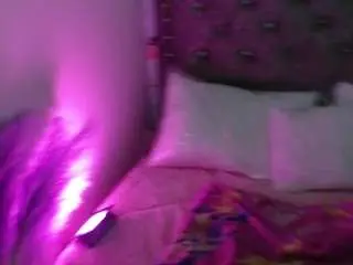 Queen-rousse  live sex cam