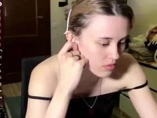 Violetcrawshaw  live sex cam