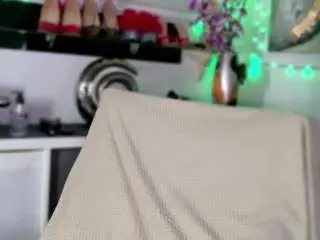 2bigass4-u  live sex cam