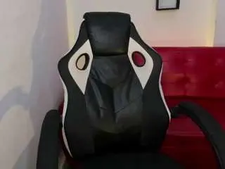 Nora22xx  live sex cam