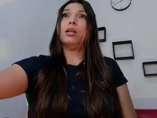 Nora22xx  live sex cam