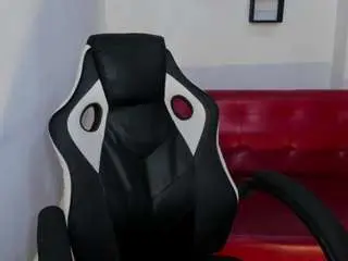 Nora22xx  live sex cam