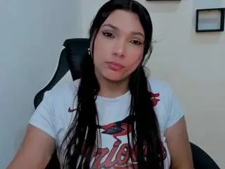 Nora22xx  live sex cam