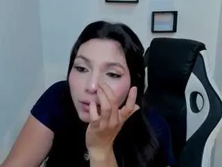 Nora22xx  live sex cam
