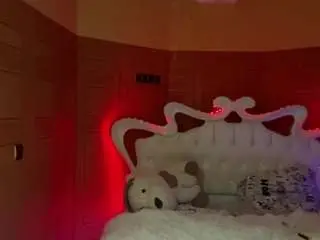 Tanishamehdi  live sex cam